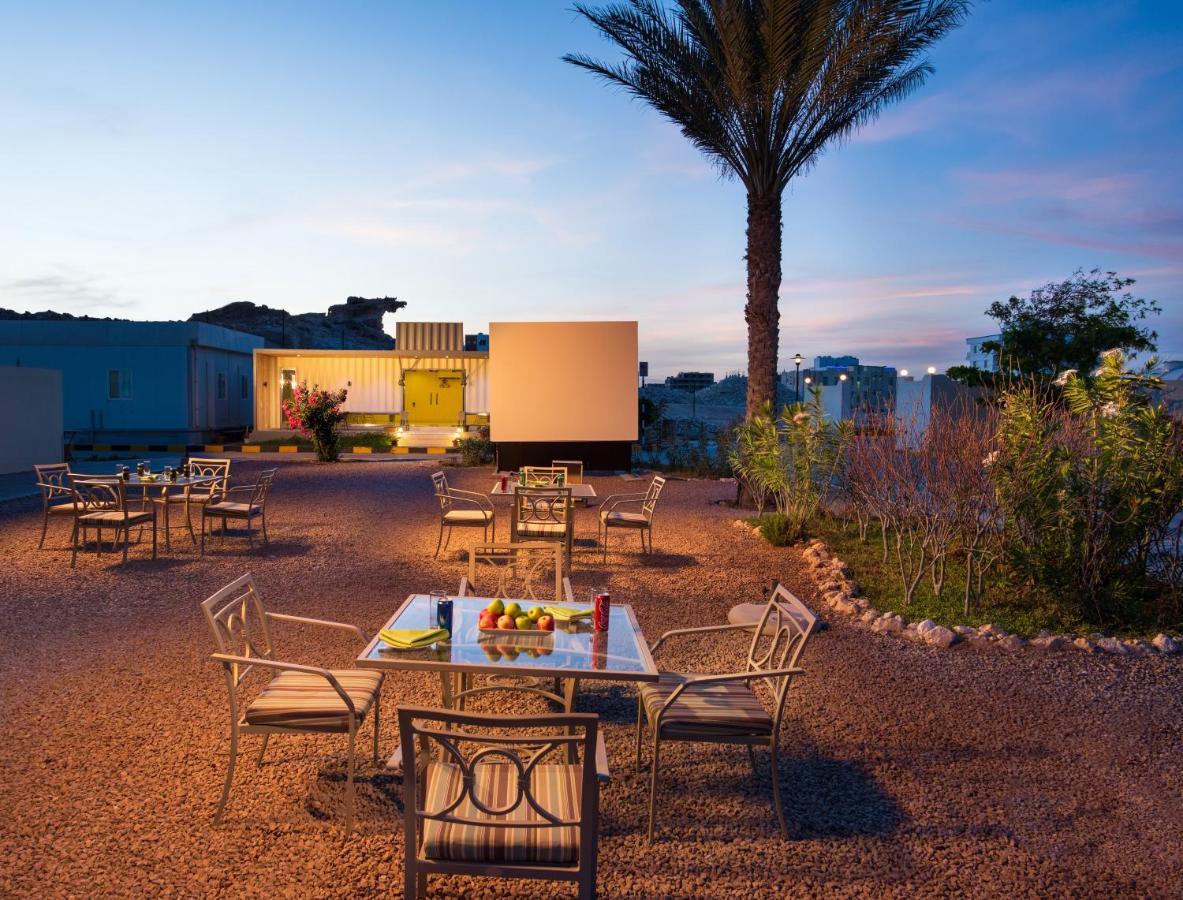 City Hotel Duqm Bagian luar foto