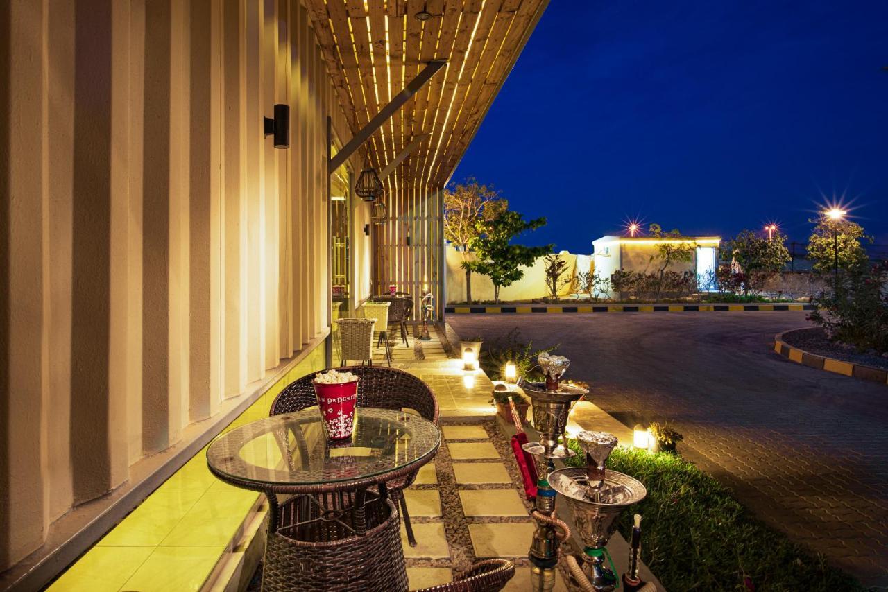 City Hotel Duqm Bagian luar foto