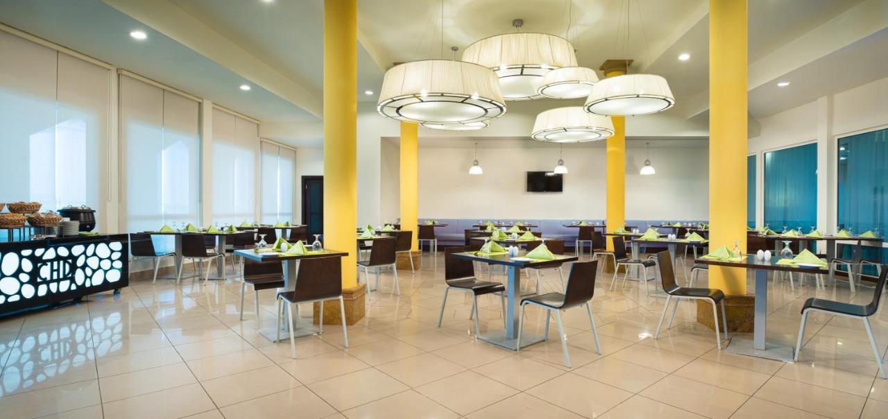 City Hotel Duqm Bagian luar foto