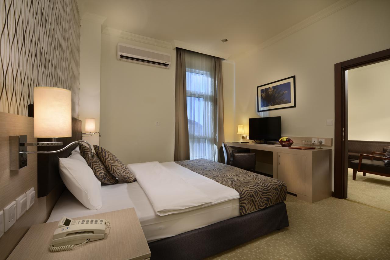 City Hotel Duqm Bagian luar foto
