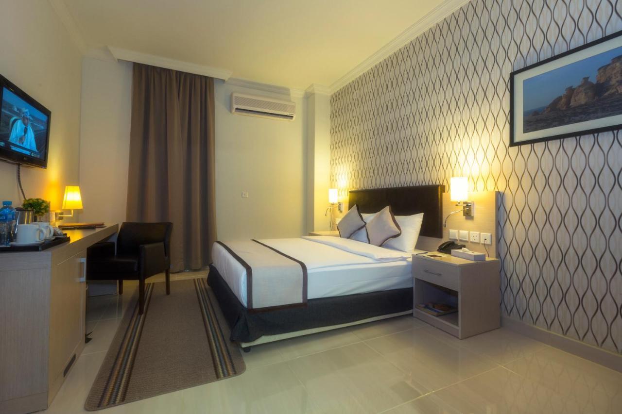 City Hotel Duqm Bagian luar foto