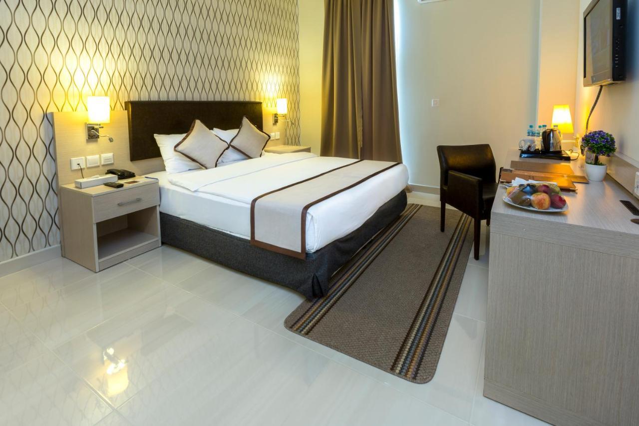 City Hotel Duqm Bagian luar foto